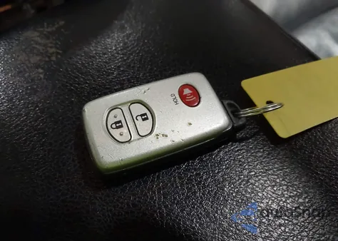 2011 Toyota 4Runner Limited V6 from USA, damaged, VIN JTEBU5JR0B5040698